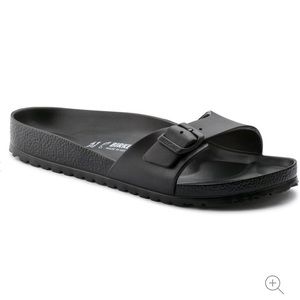 Birkenstock Madrid water friendly sandal in black sz 38